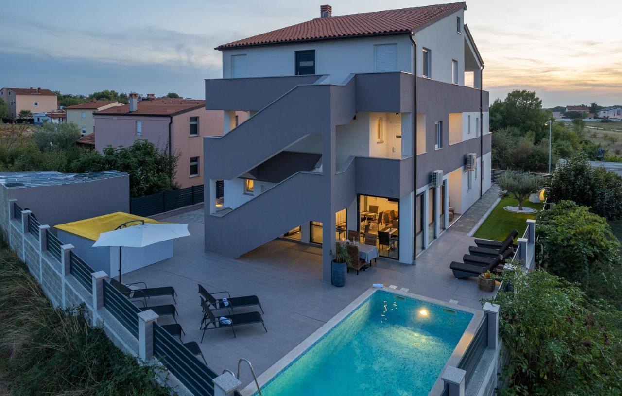 Apartments Amore Fažana Esterno foto